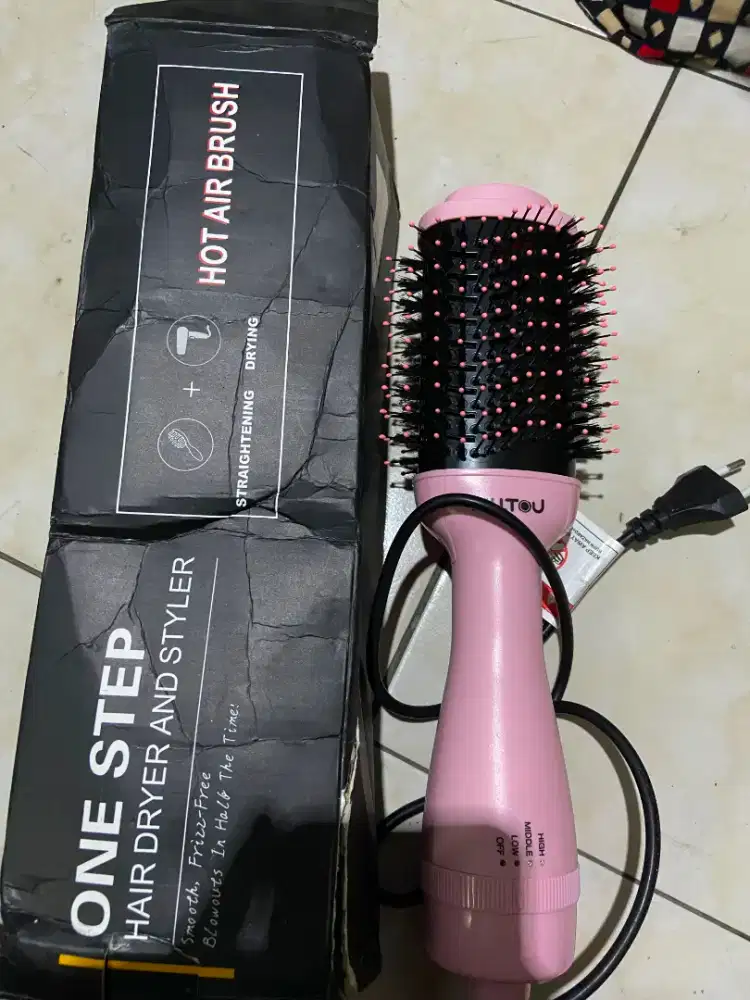 Hair dryer rambut