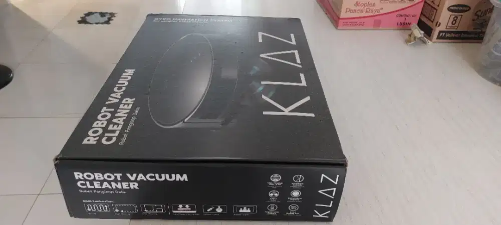 Robot vacum cleaner KLAZ