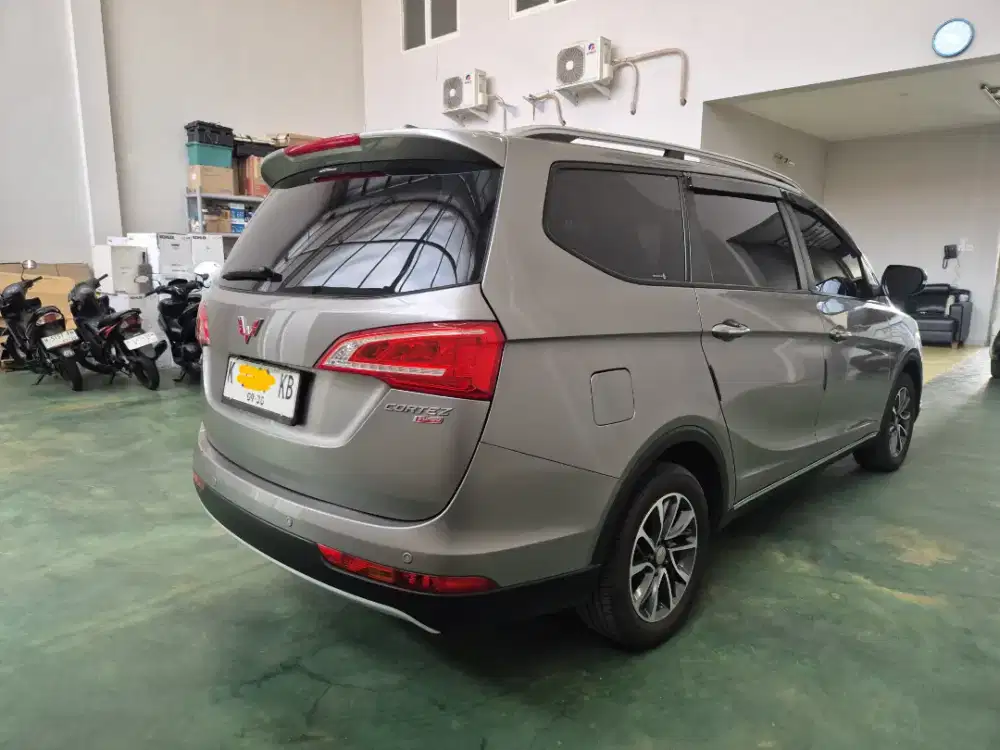 MOBIL WULING CORTEZ S