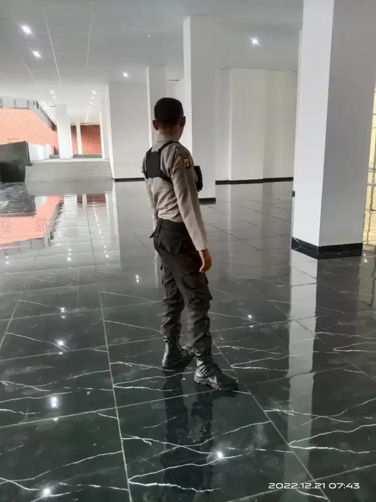 Di butuhkan satpam/security