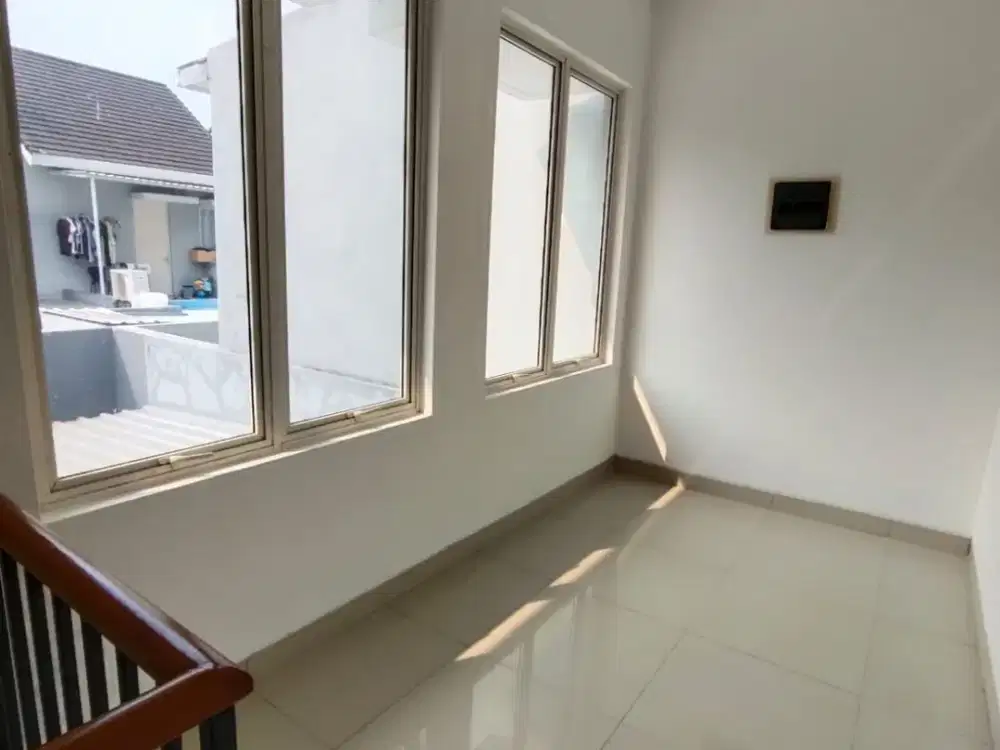 DIJUAL RUMAH DI CLUSTER NEO VASANA HARAPAN INDAH BEKASI