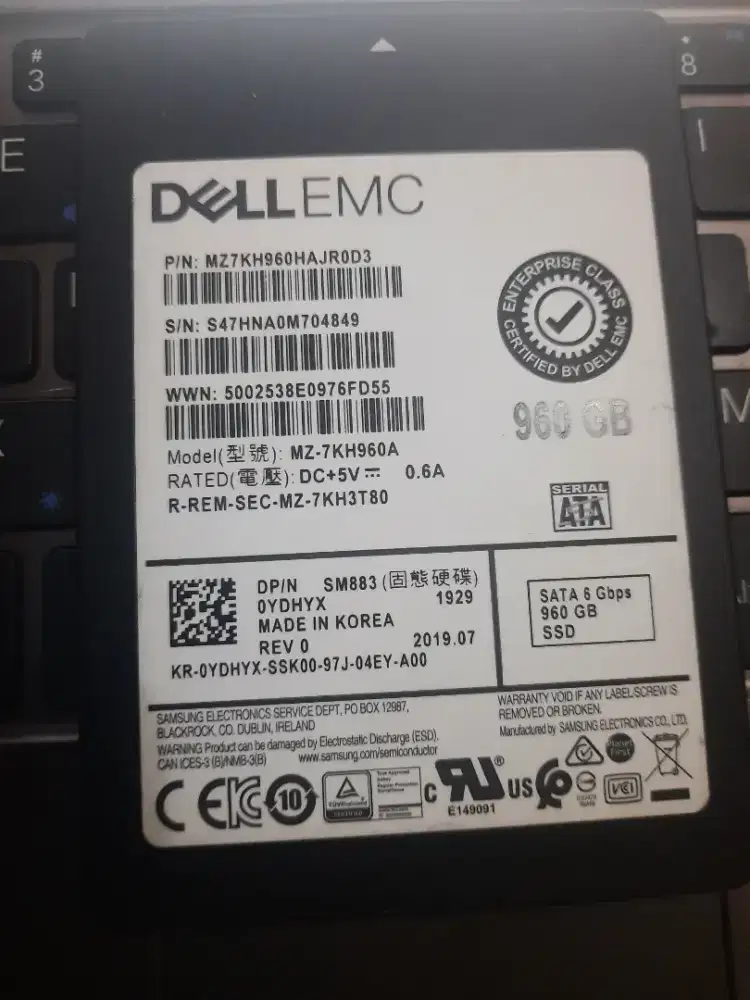 ssd server/laptop game dan design Dell EMC SM883 960GB