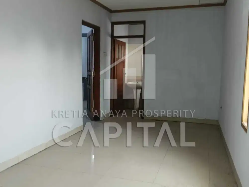 RUMAH 2 LANTAI STRATEGIS SIAP DIHUNI TENGAH KOTA BANDUNG JALAN KARAWITAN