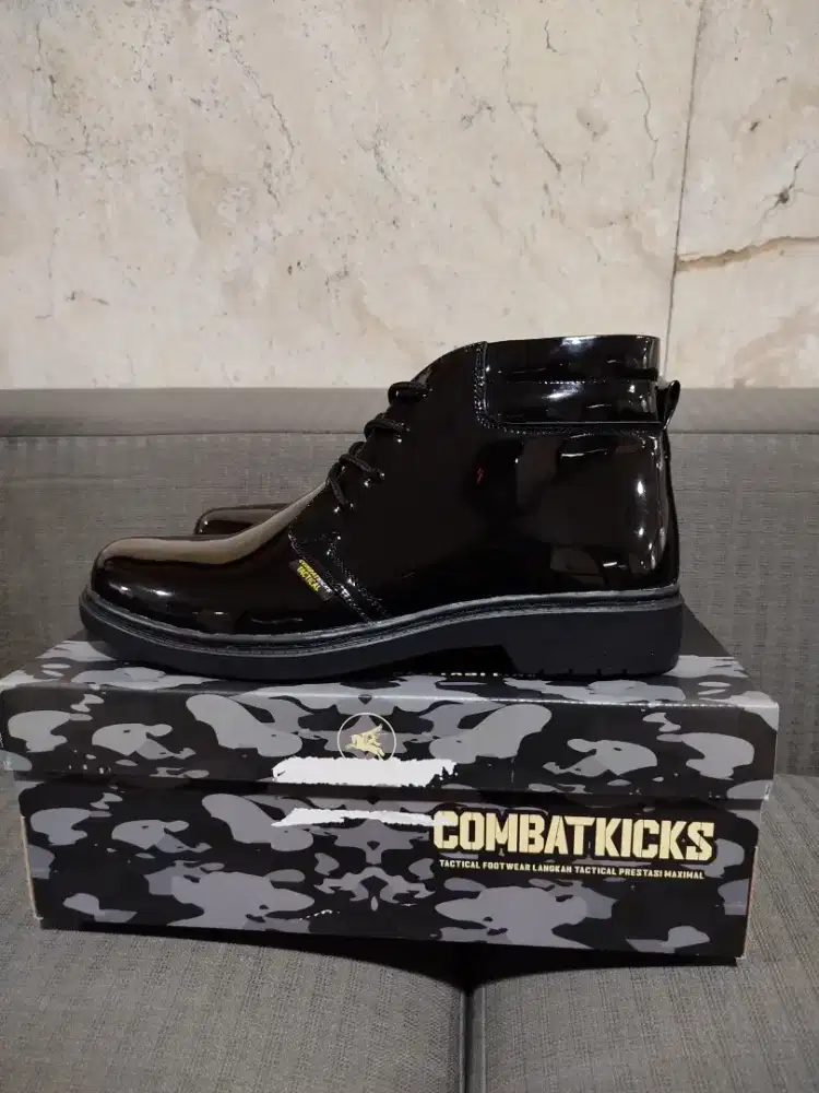 Sepatu pdh combat kicks size 42