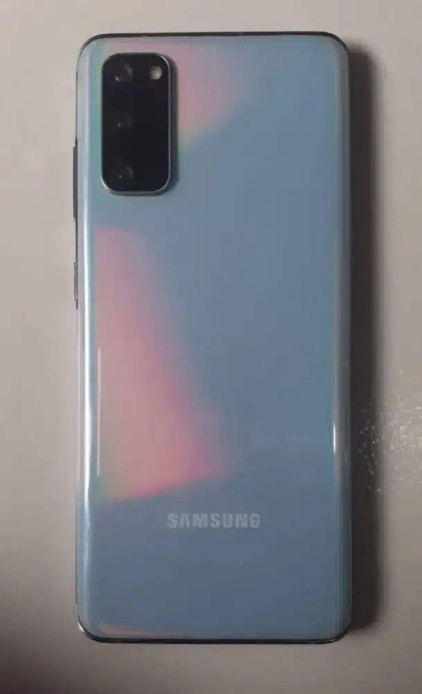 Samsung S20 8/128Gb