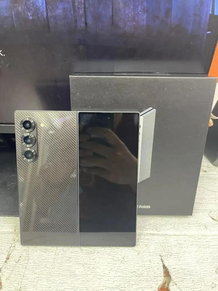 Samsung galaxy Z fold6  5G 12/512gb second garansi resmi sein