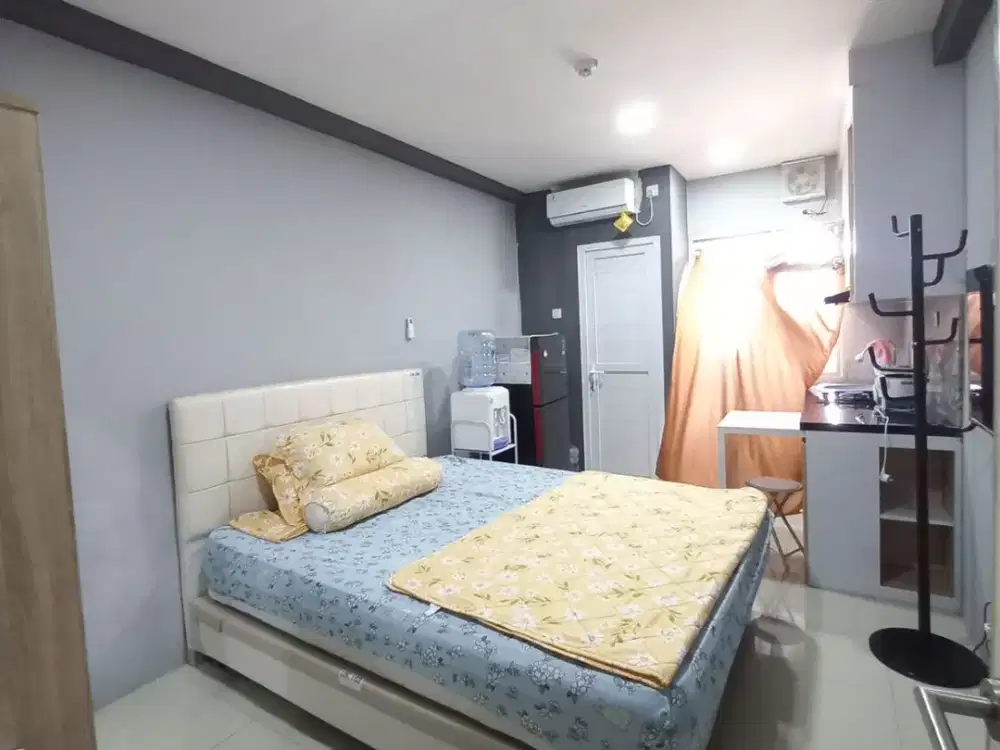 Disewakan Unit CANTIK apartemen Grand emerald lt 28 type studio room