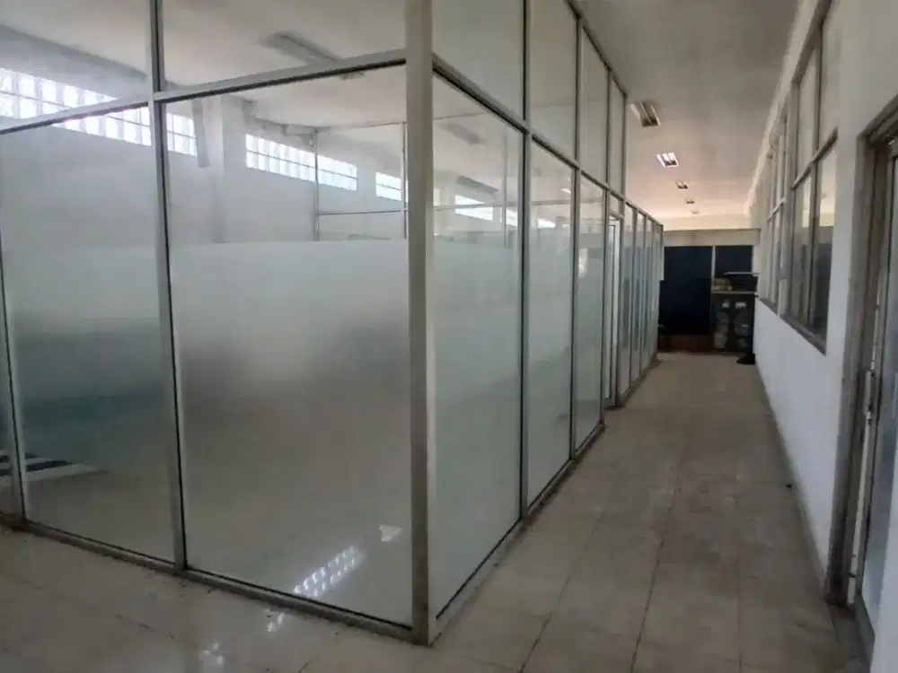 TERMURAH DISEWAKAN GUDANG RUANG USAHA SIAP PAKAI LOKASI DI CISARUA LEMBANG BANDUNG