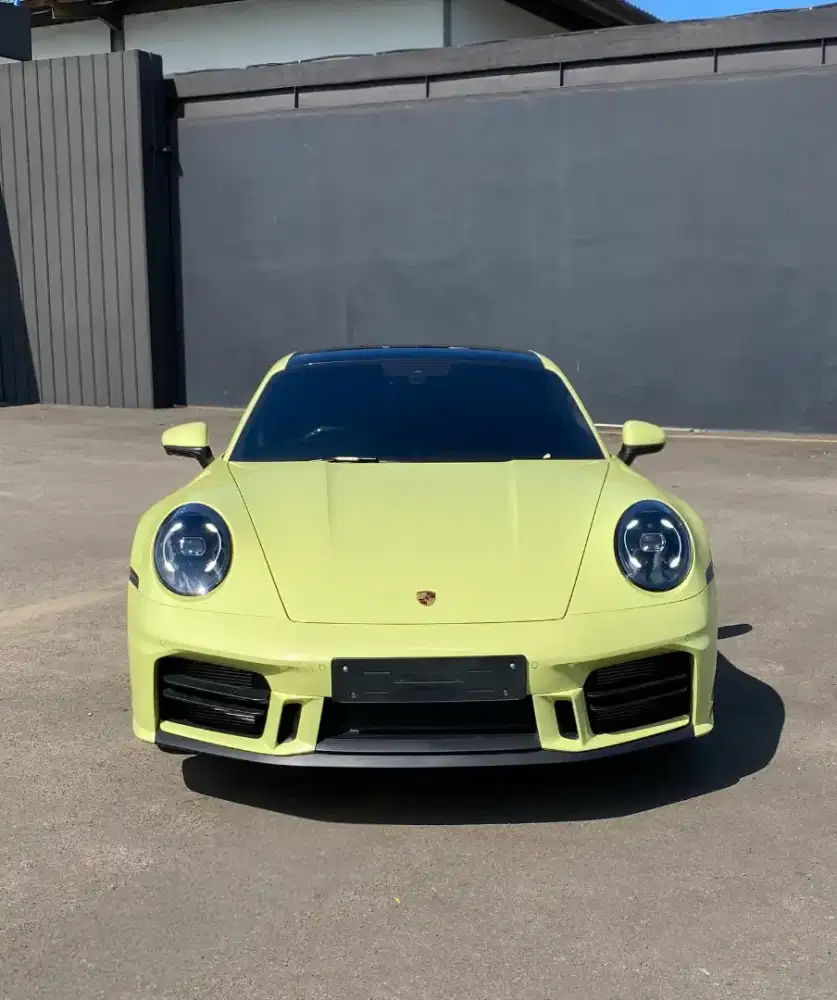 PORSCHE 911 CARRERA 3.0 2025 CARTAGENA YELLOW. ISTIMEWA. LOW KM 3,xxx