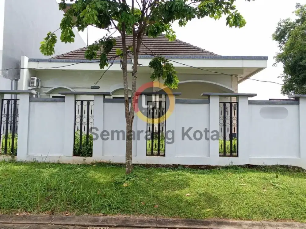 Disewakan Rumah Bagus Nan Asri di Puri Arga Golf Bsb Semarang