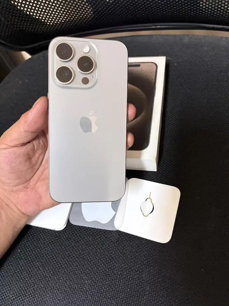 Iphone 15 pro garansi resmi indo