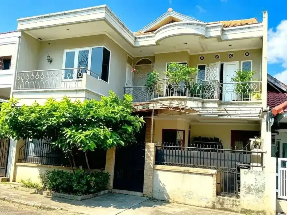 DIJUAL Rumah Depan Taman di Griya Bintara Indah – 6+1 Kamar, Siap Huni