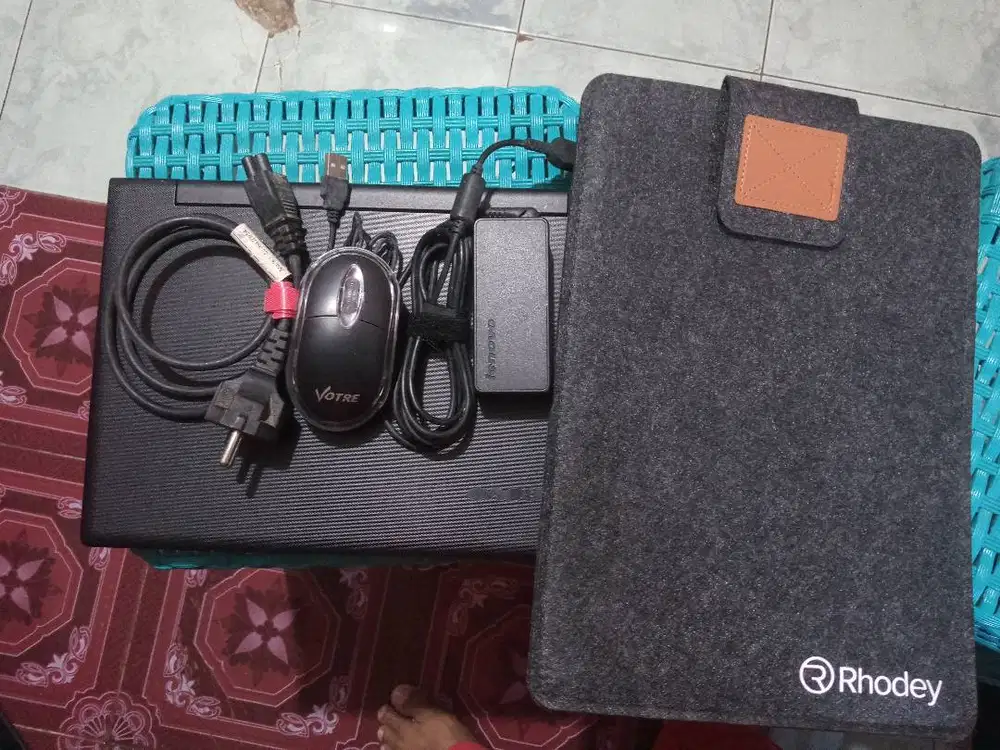 BU BU  laptop siap pakai lenovo nego
