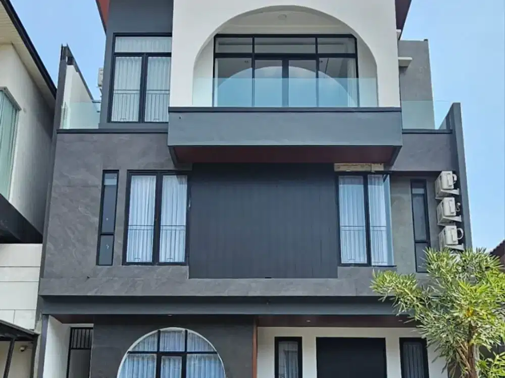 Dijual Rumah Sultan Full Furnish + Private Pool Kawasan Elit Citraland dkt Pakuwon Indah Graha Famili