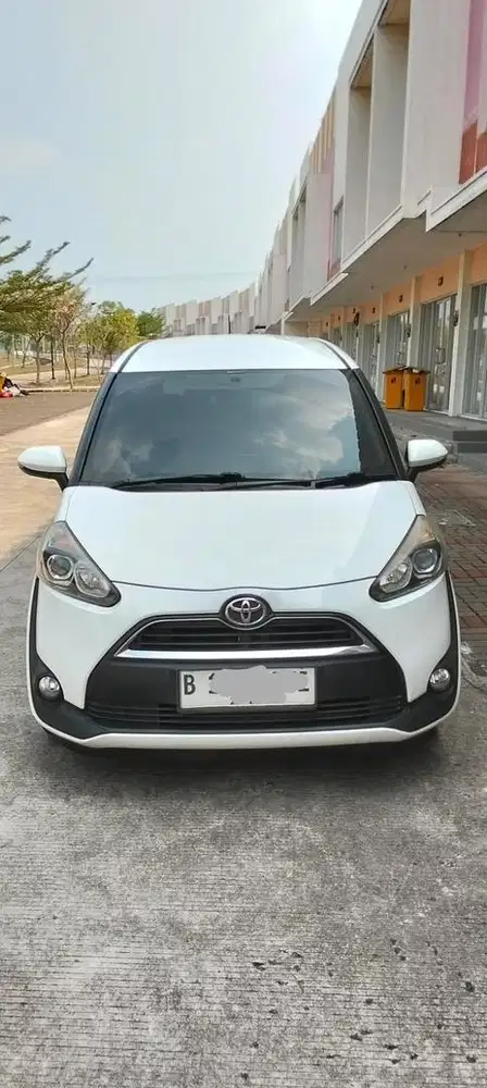 Sienta Matic 2016