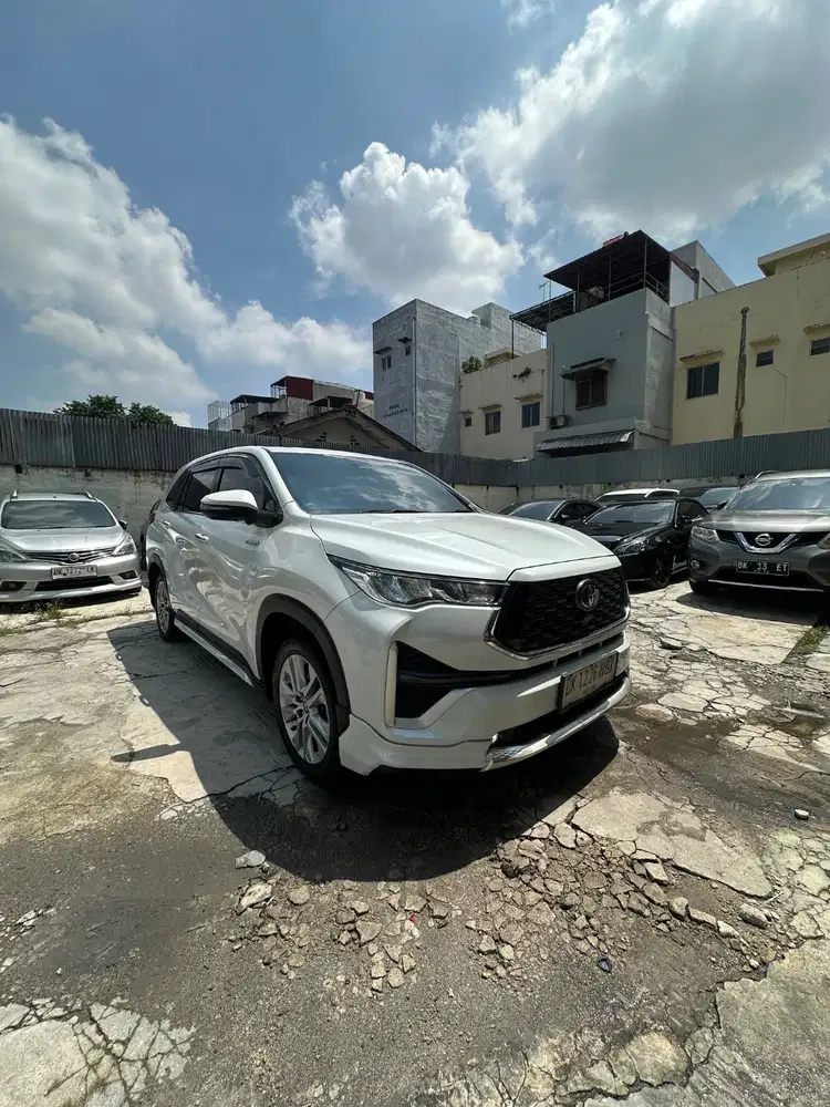 Toyota Zenix Q Hybrid Modellista Matic 2022 Murah