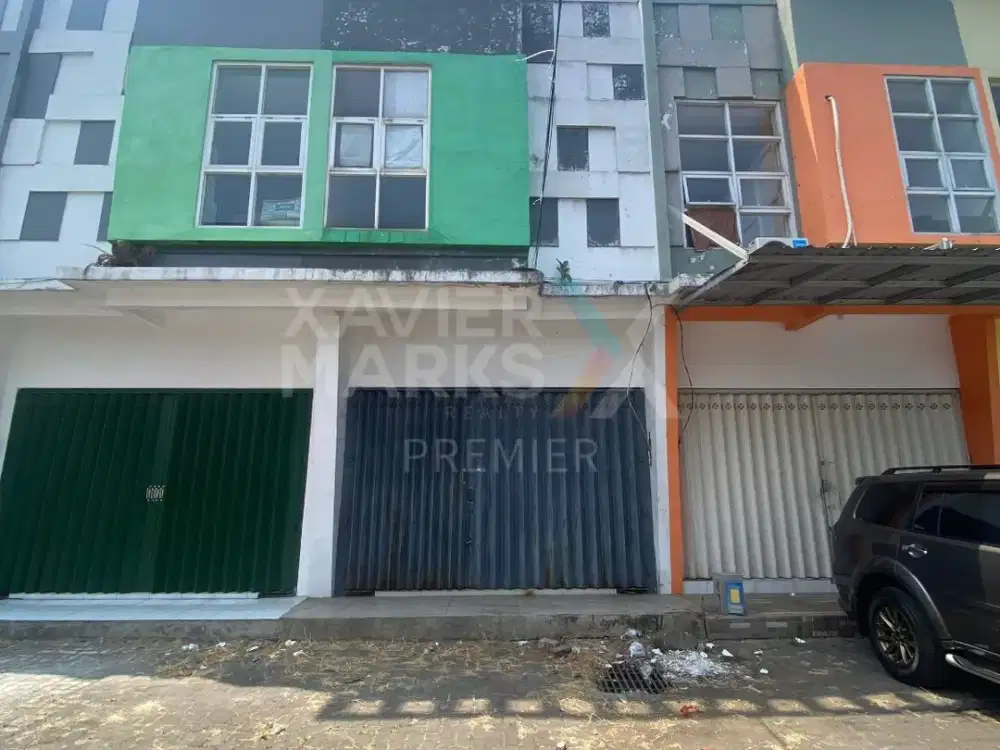 DIJUAL Ruko Terawat Dg Area Parkir Luas Cocok untuk Usaha atau Investasi Akses Mudah ke Jalan Utama Dekat Ijen Suites dan Area Bandulan di JL Niaga