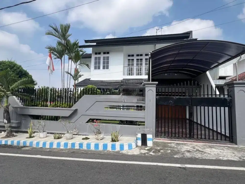 Dijual Rumah Terawat Dekat Lai Lai di Tidar Malang Lingkungan Nyaman