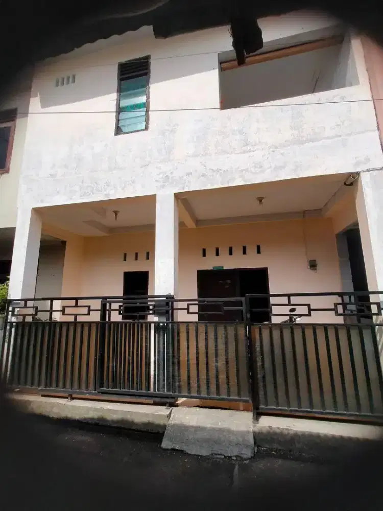 Di jual rumah beserta kos
