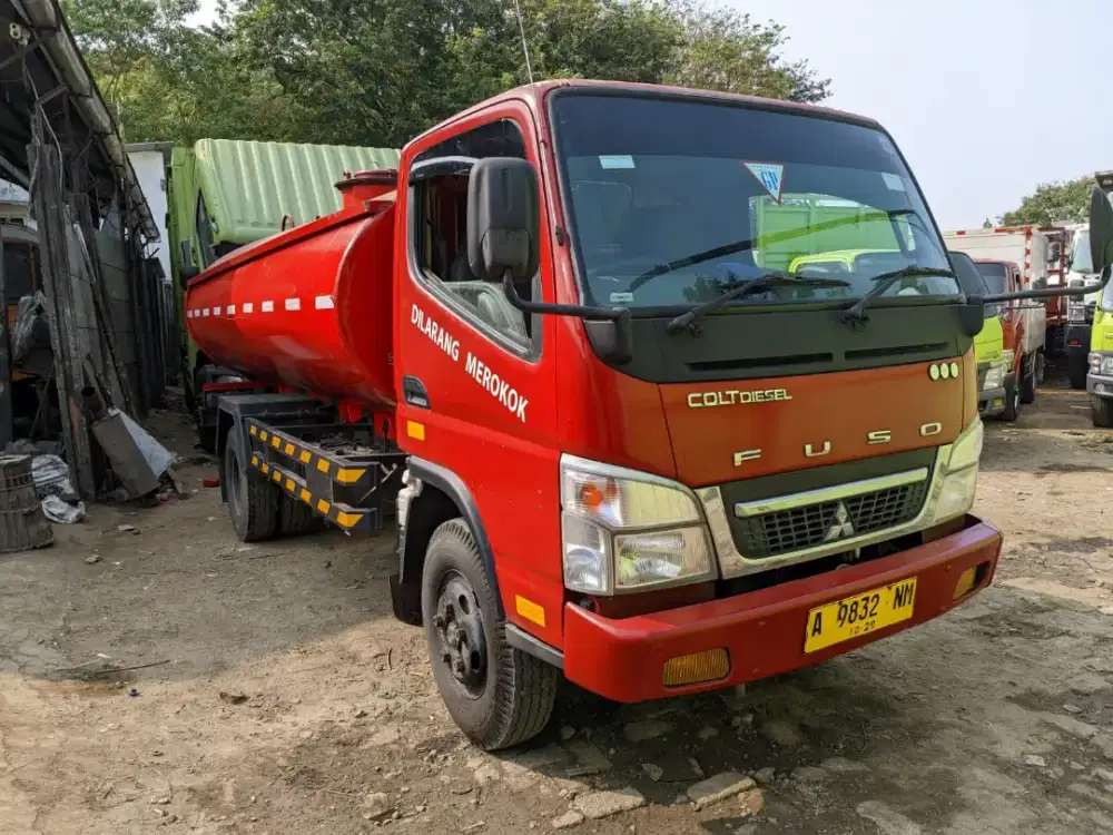 Mitsubishi colt diesel 110 ps ban 6 dobel thn 2019 tangki 7000