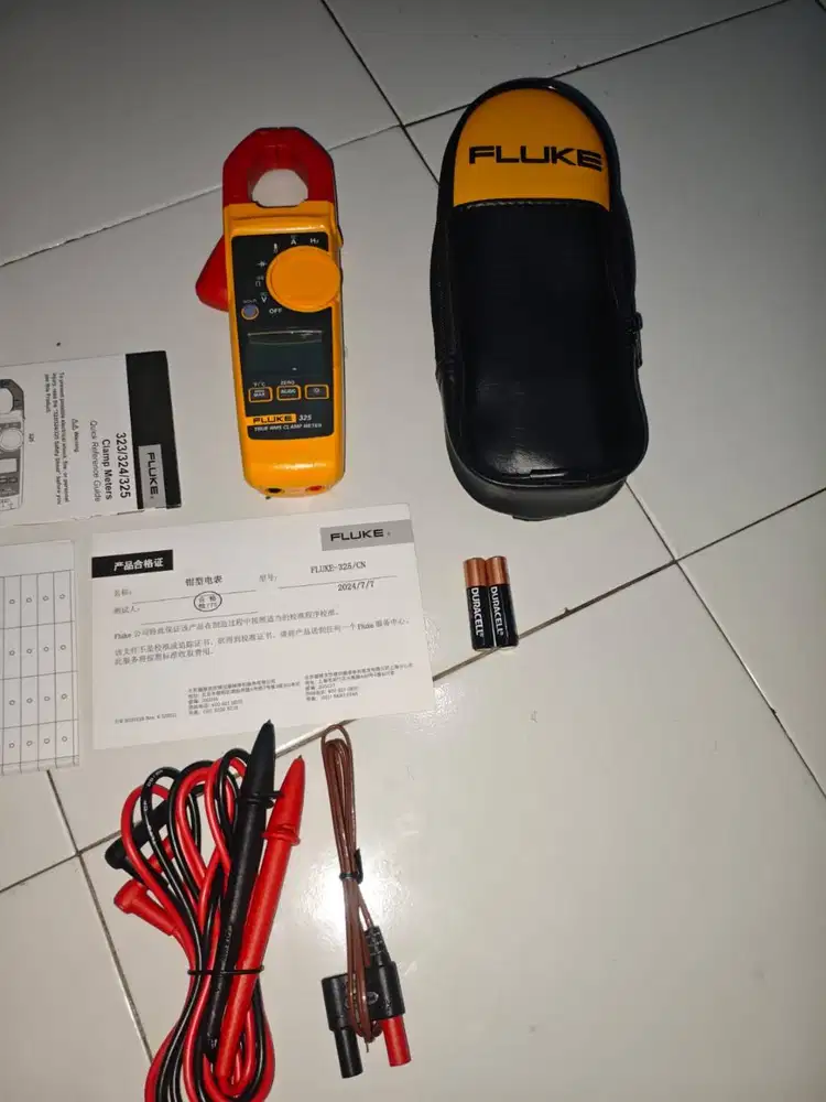Fluke 325 clamp meter