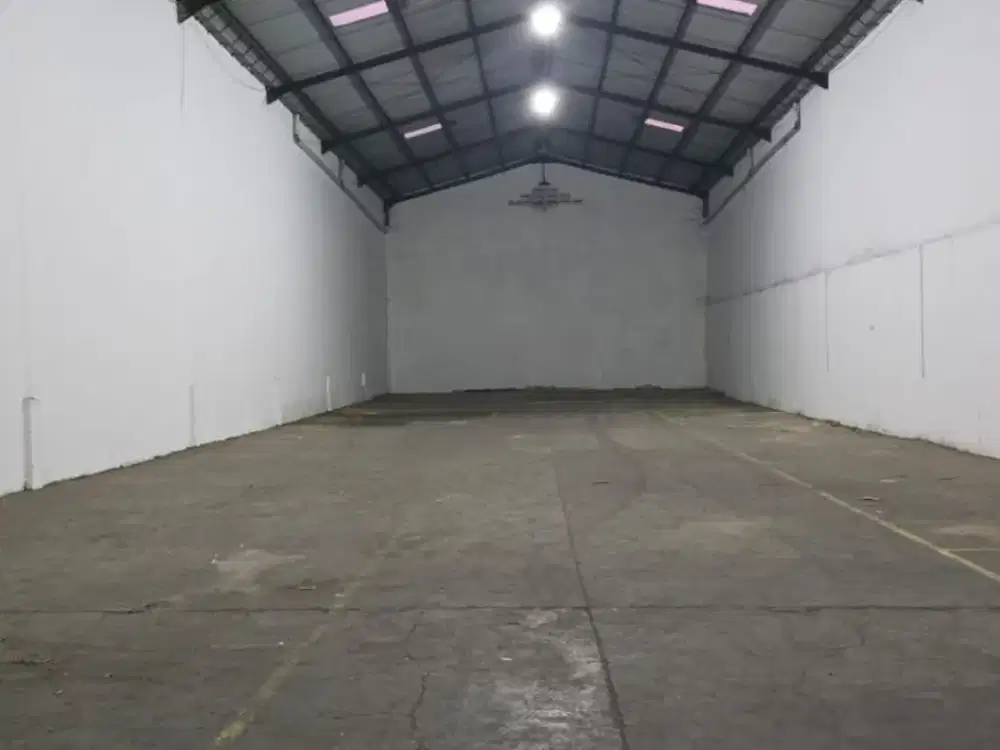 SEWAKAN GUDANG SURIMULIA GREGES SURABAYA