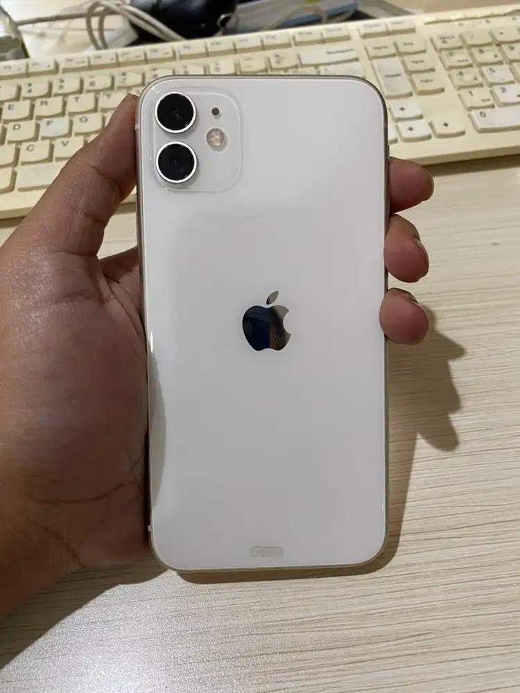 Dijual iphone 11 resmi ibox