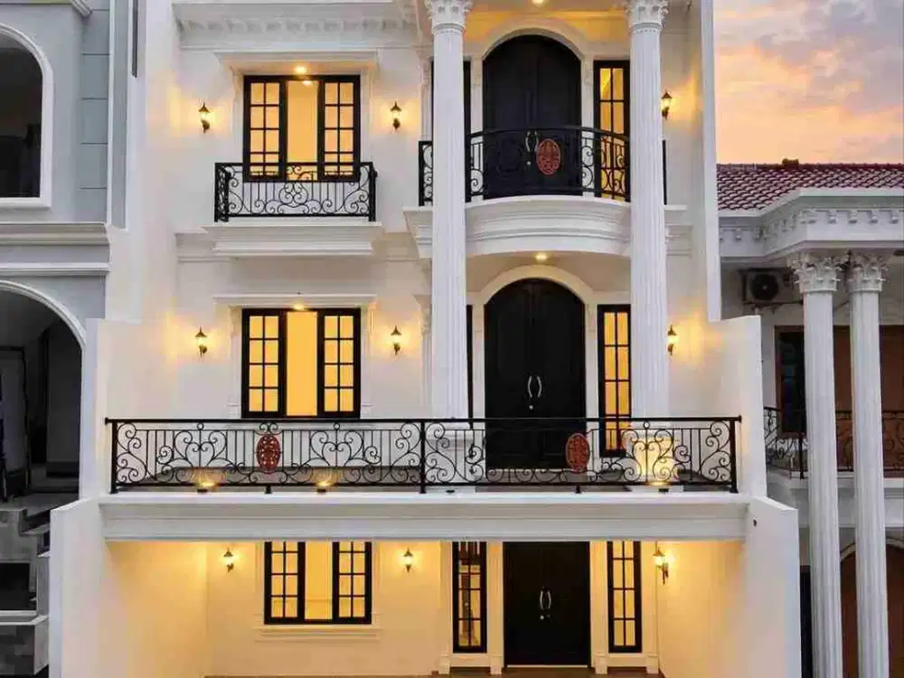 Jual rumah 3 lantai dekat TB simatupang jakarta selatan