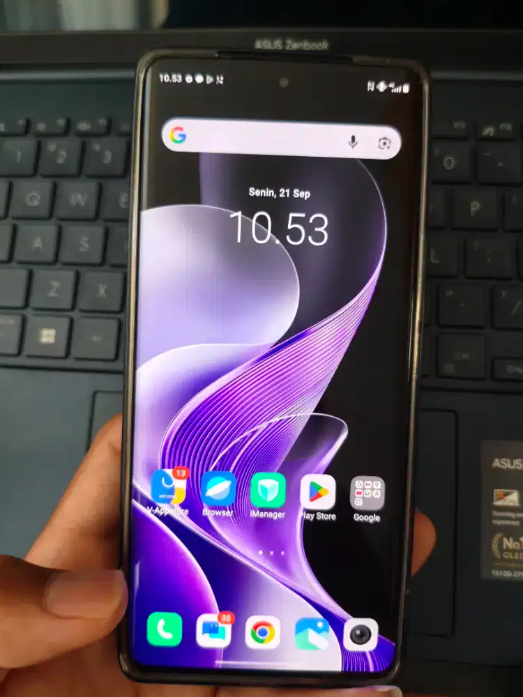 Vivo V40 5G 12/256 (HP dan Cas, Jual Apa adanya)