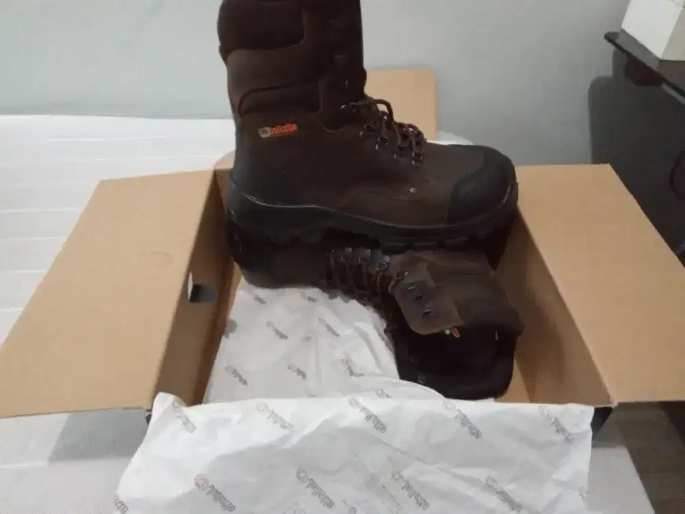 DIJUAL SEPATU SAFETY DARI PERANCIS