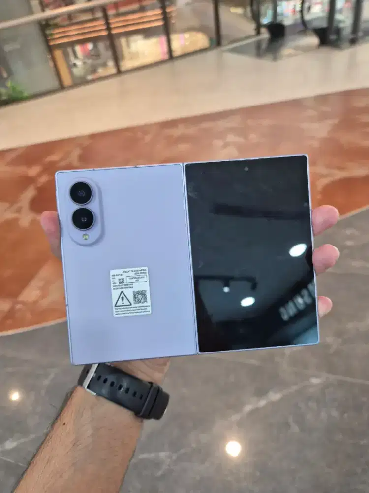 SAMSUNG GALAXY Z FOLD 8