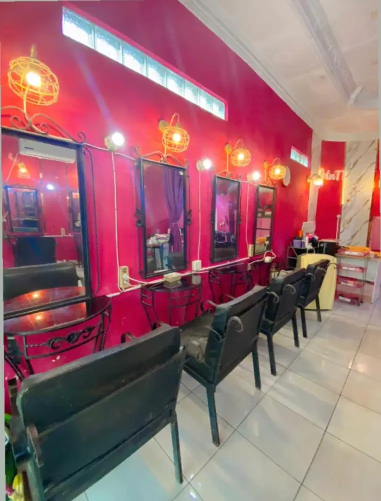 Perlengkapan salon