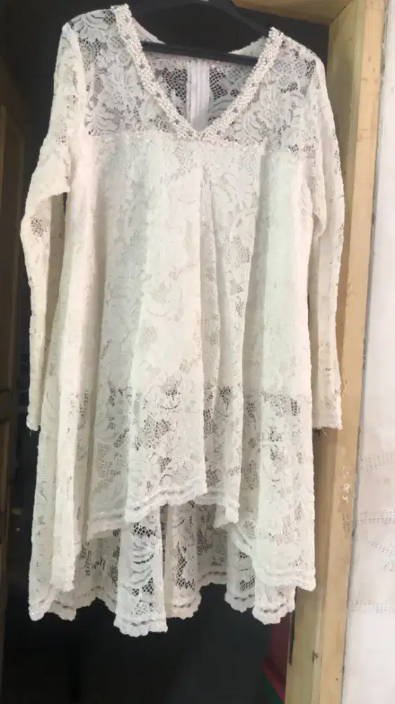 Kebaya brokat semi prancis