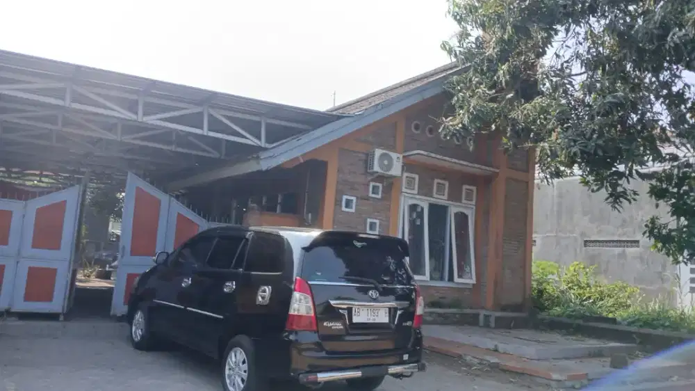 Disewakan Rumah Halaman Luas di Sewon Bantul