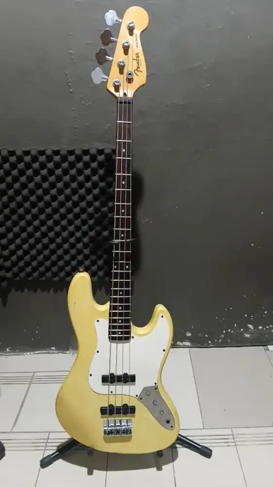 Bass fender kastem