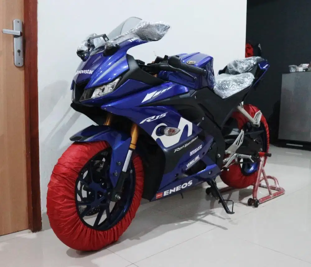 R15 V3 Movistar Edition Full Original Seperti Baru Km1rb