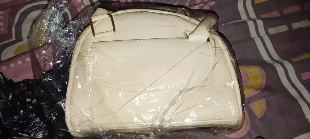 Tas cewek blm kepake sama sama sekali