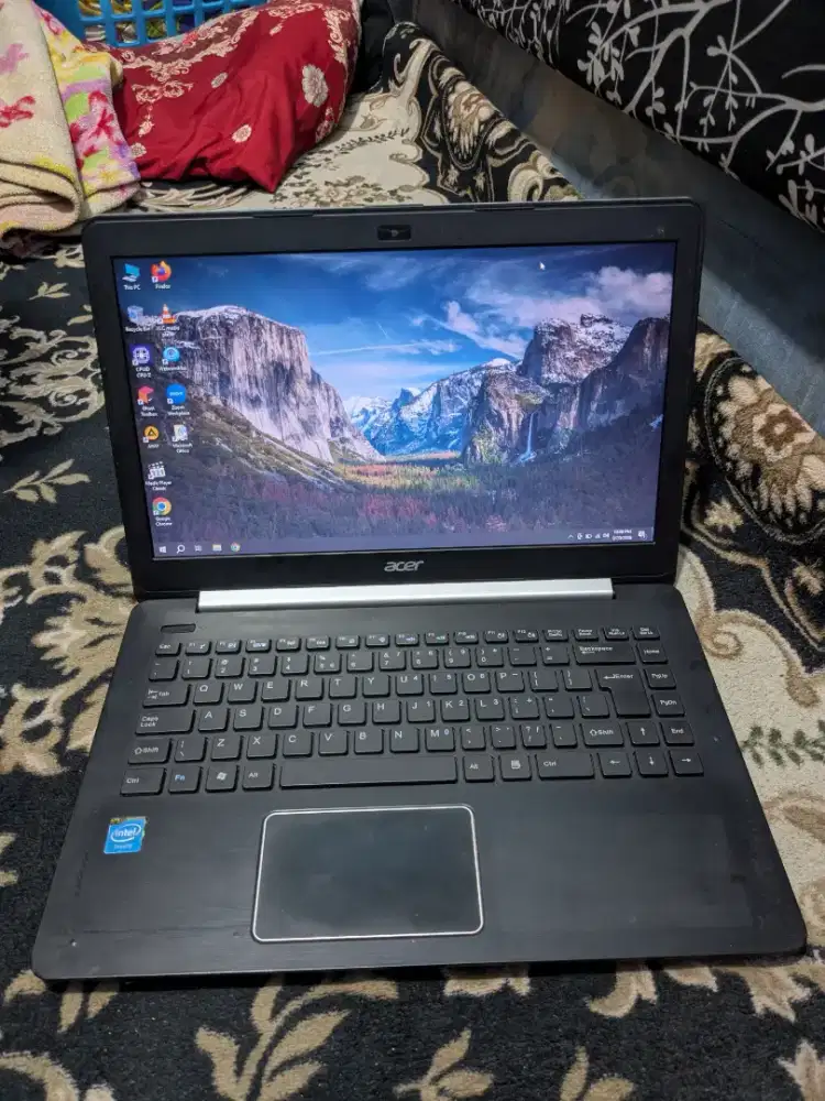 Laptop Acer Aspire L1410 Slim Normalan Tinggal Pake Aja