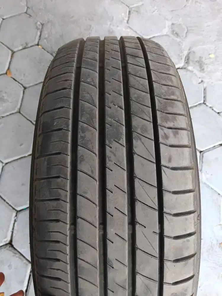 Ban dunlop R17 215 60