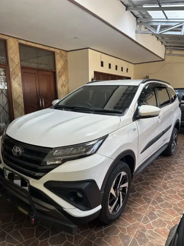 Toyota Rush S 1.5 manual Putih 2021-Km 29ribu, pajak panjang