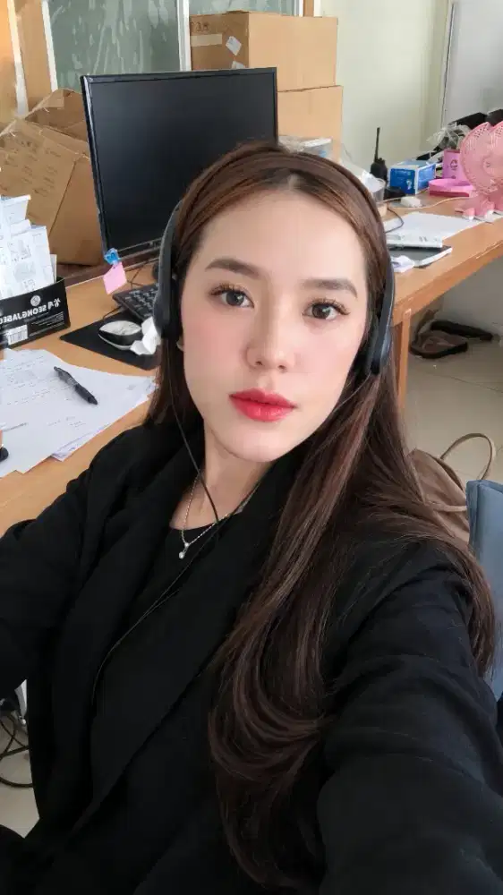 Mencari Freelance Host Live Streaming Brand / Content Creator