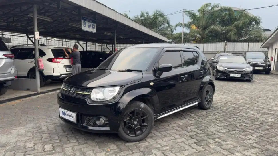 KM Rendah - Suzuki Ignis 1.2 GL Bensin-MT 2018