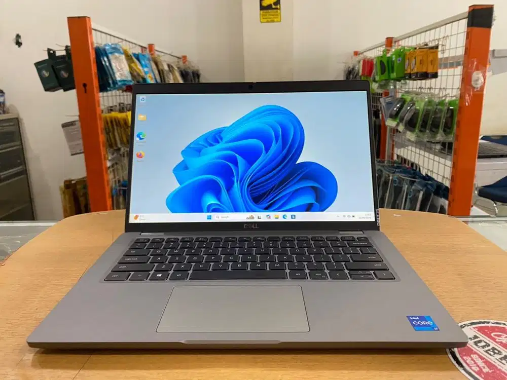DELL Latitude 5420 Core i7Gen11 Ram 16GB SSD 256GB FHD Slim Mulus