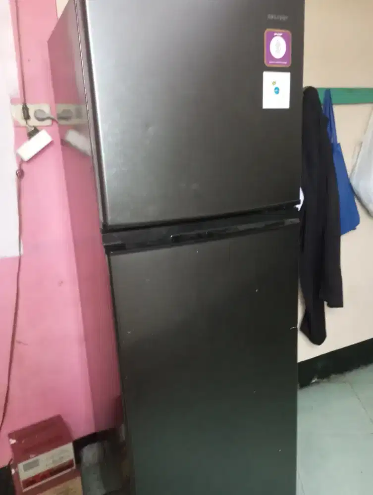 Kulkas 2 pintu sharp