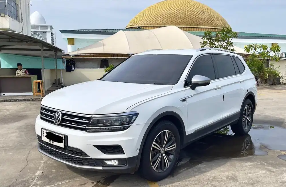 VW Tiguan ALLSPACE Odo.50rb TGN-1 Serv.Record