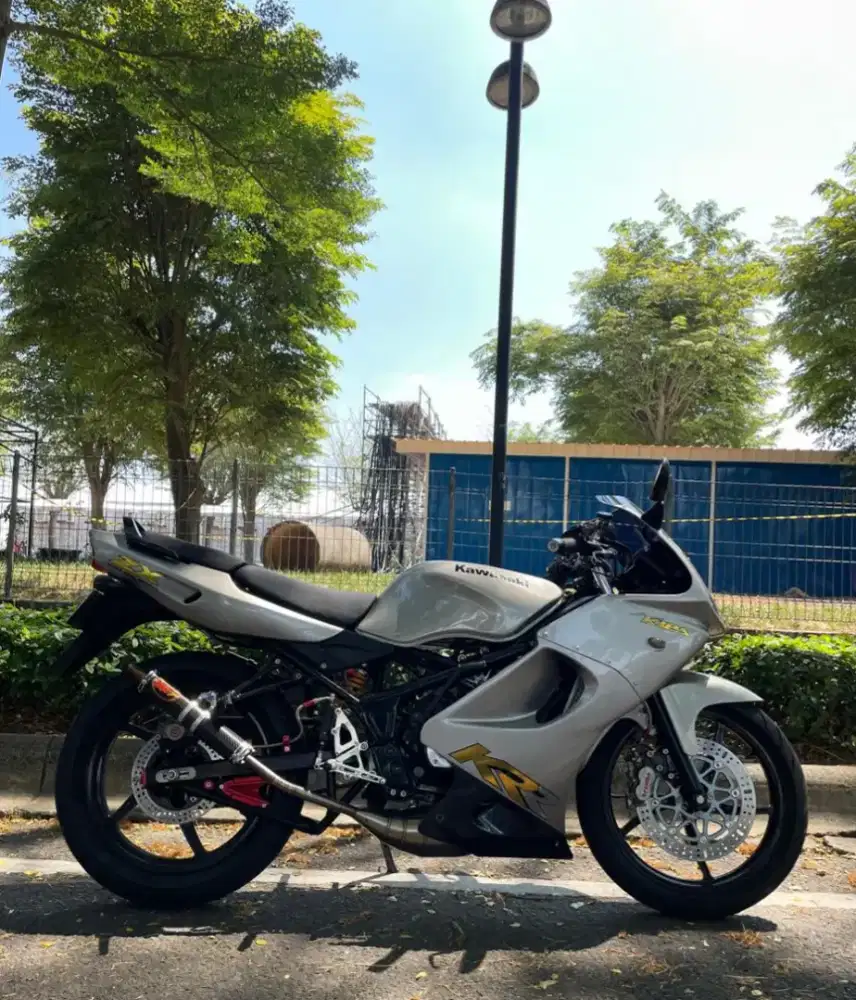 Kawasaki Ninja CBU 2003 (RARE ITEM)