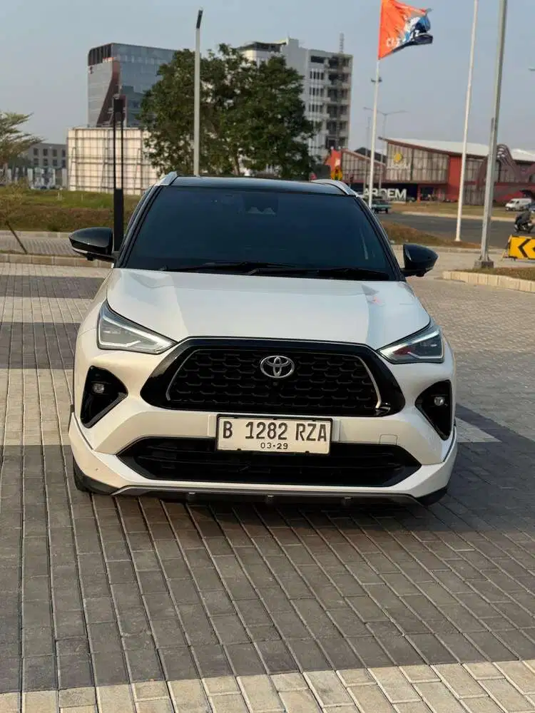Toyota Yaris cross hybrid tss at thn 2023 Bensin