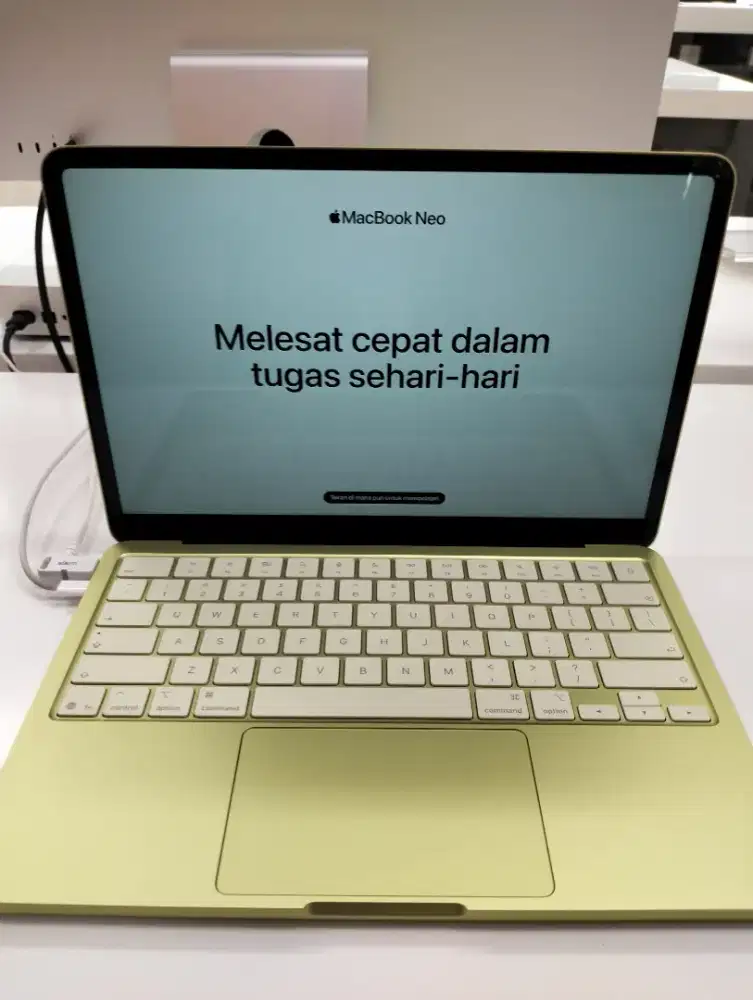 kredit macbook neo
