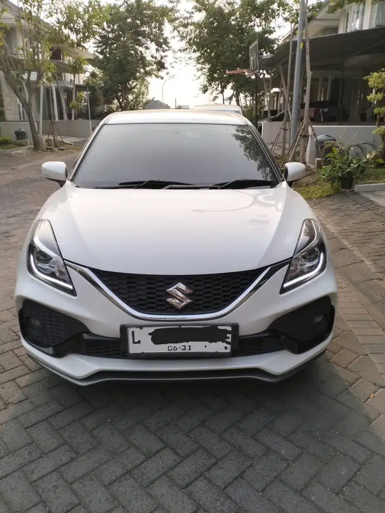 JUAL CEPAT SUZUKI BALENO LOW KM WARNA PUTIH ORIGINAL PEMAKAIAN PRIBADI