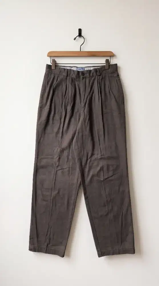 Celana Levi's Officer Size 31-32 (Celana Second/bekas Brand)